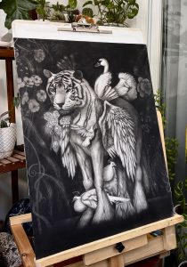 تابلو نقاشی سیاه قلم ببر افسانه ای