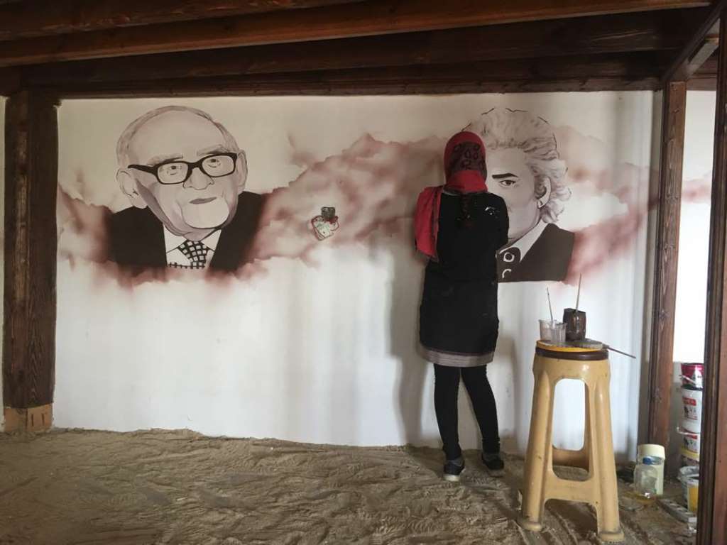 مینا حسین نژاد