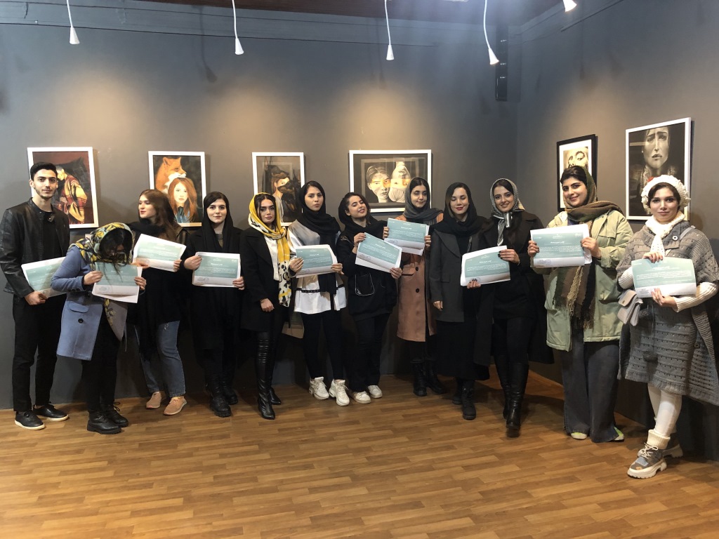 مینا حسین نژاد