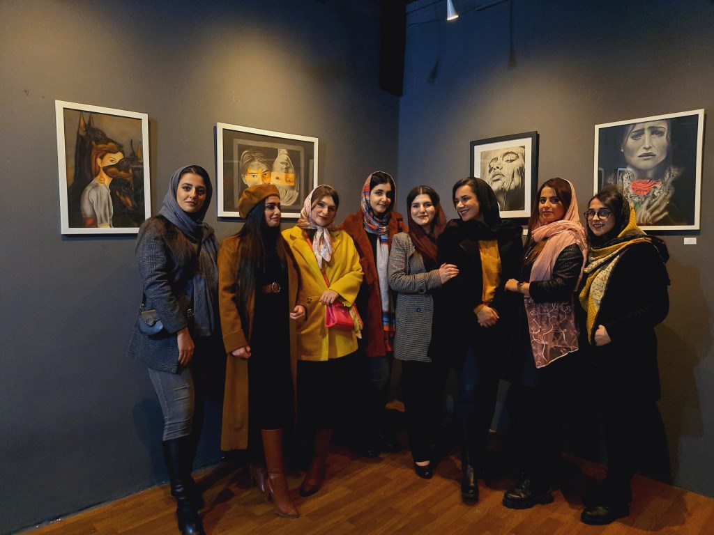 مینا حسین نژاد