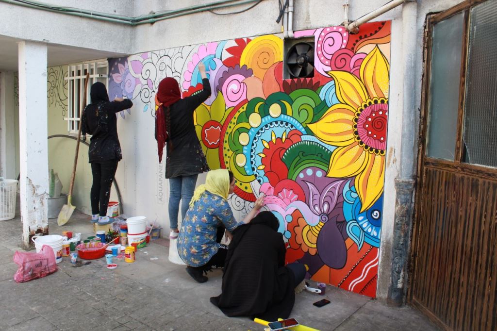 مینا حسین نژاد