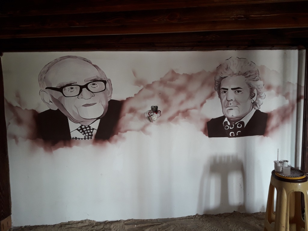 مینا حسین نژاد