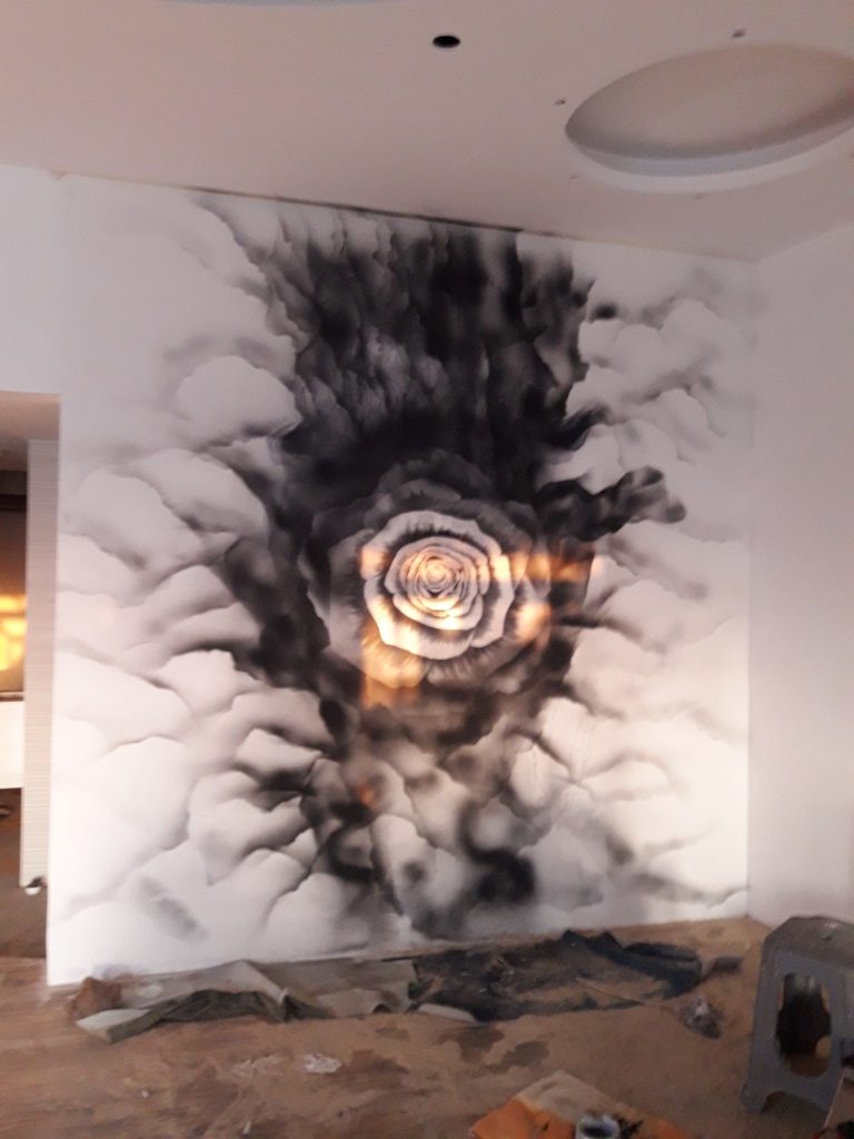 مینا حسین نژاد