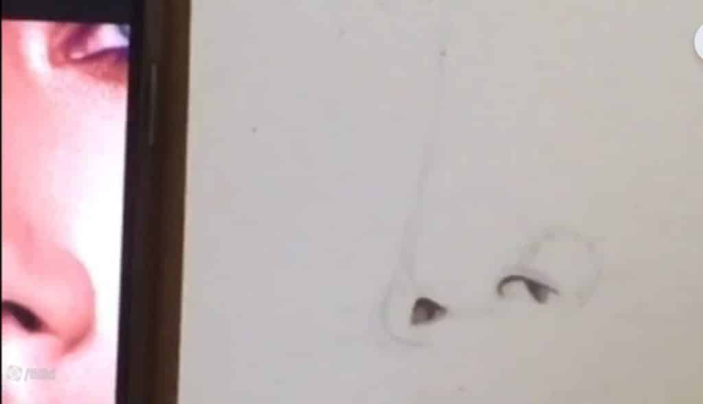 طراحی بینی با مداد رنگی