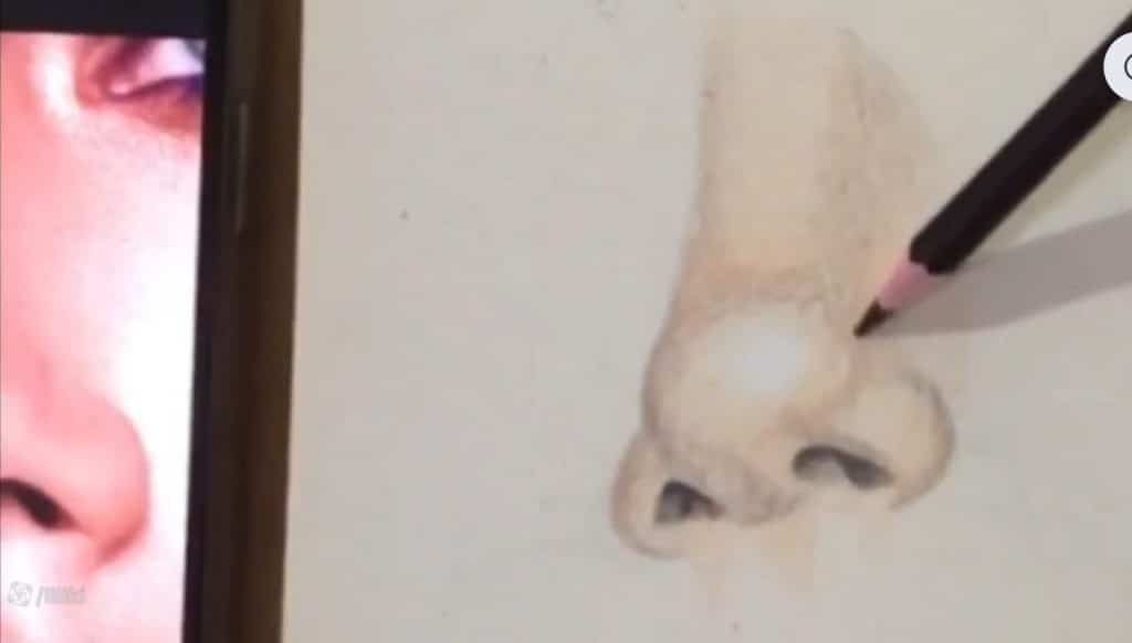 طراحی بینی با مداد رنگی