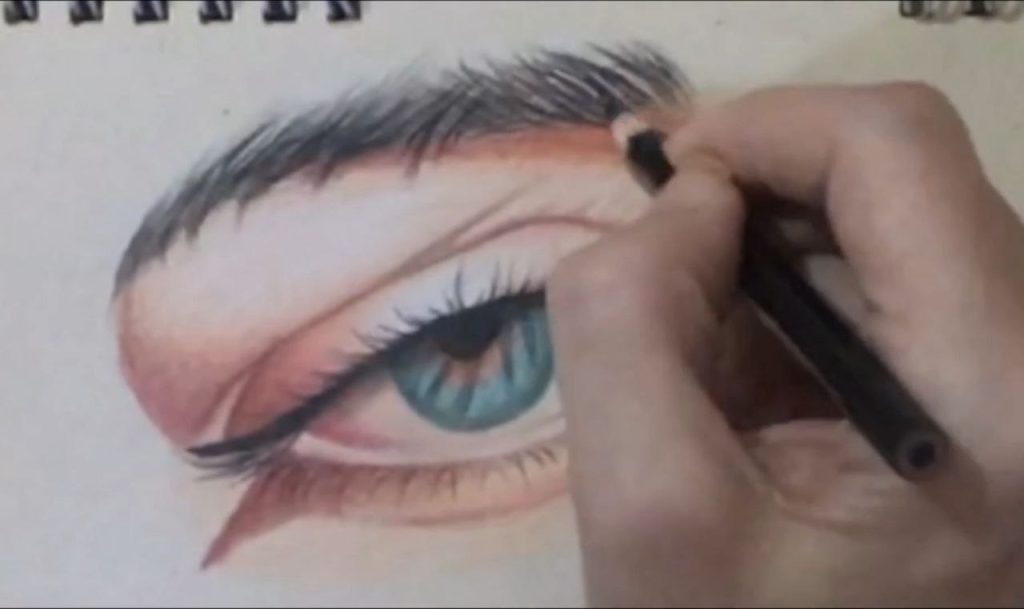 تکمیل ابروها با رعایت جهت و فشار دست