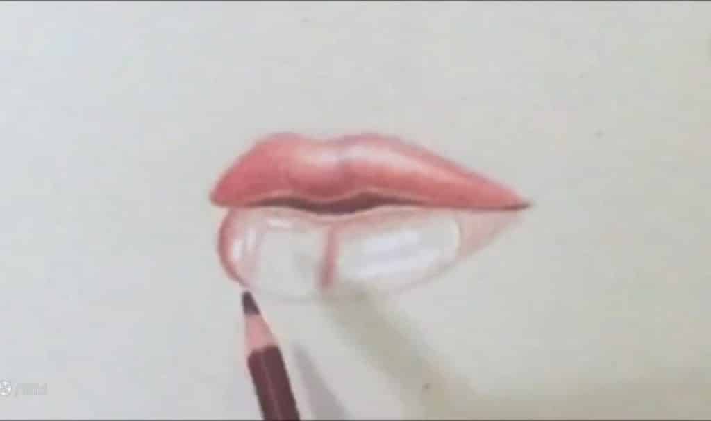 هدایت سایهها، نرمکردن تیرگیها و حفظ نورهای مهم در طراحی لب با مداد رنگی