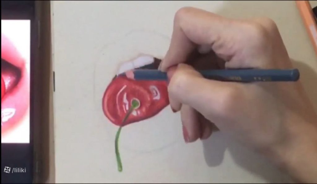 کشیدن دندان در نقاشی لب حرفه ای با طوسی و سفید