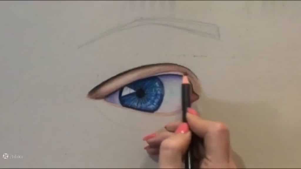 چشم با مداد رنگی