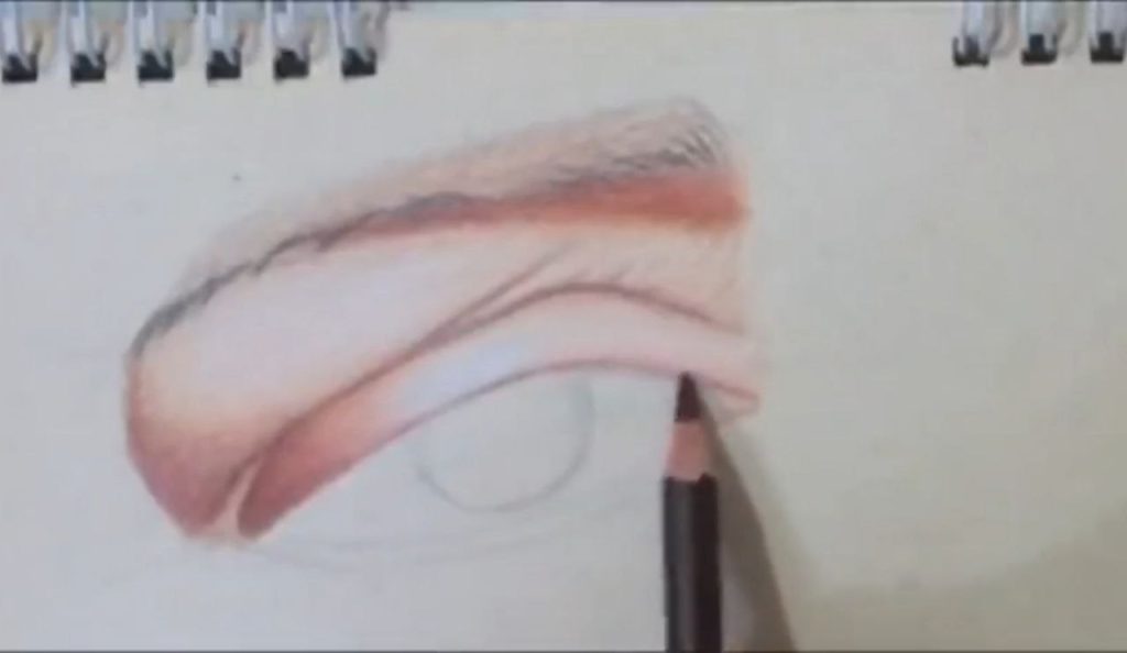 پایان کار روی قسمت بالای چشم در آموزش طراحی چشم