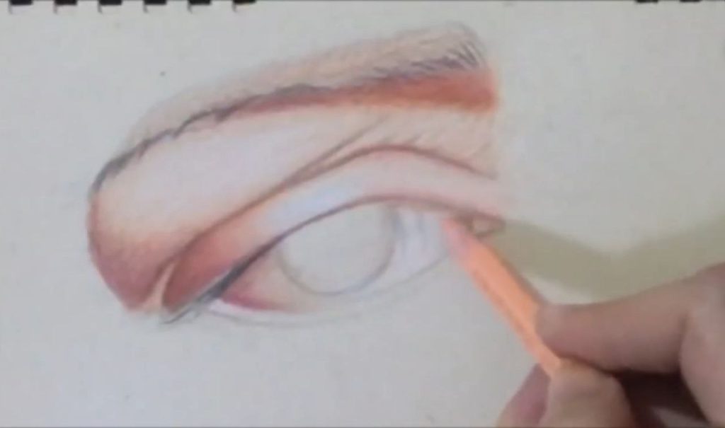 استفاده از مداد رنگی قهوهای برای پلک پایین