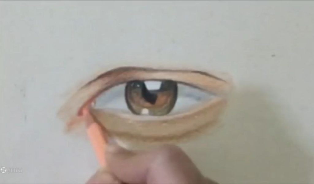 کنترل فشار دست در رنگآمیزی طراحی حرفه ای چشم