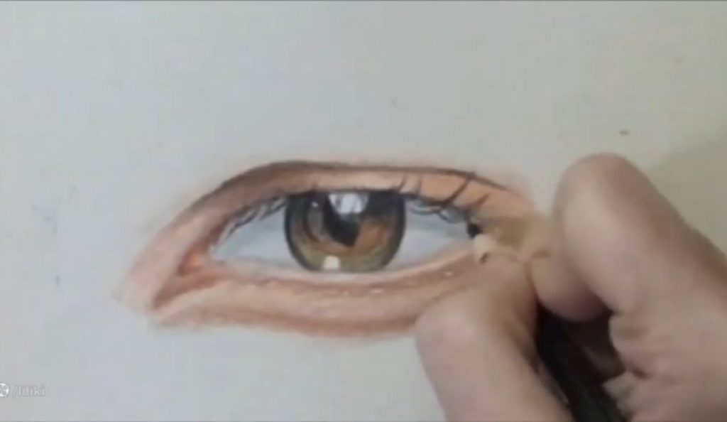 کشیدن مژه ها و پایان طراحی حرفه ای چشم