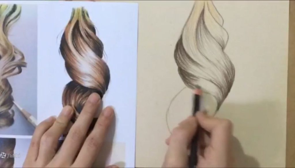 نقاشی مو با مداد رنگی
رعایت دستهها و تغییرات جهت در نقاشی مو با مداد رنگی