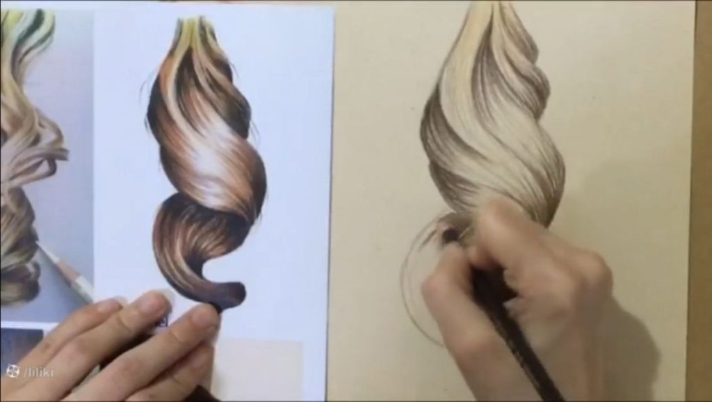 نقاشی مو با مداد رنگی
افزایش تیرگی و استفاده از رنگهای قهوهای