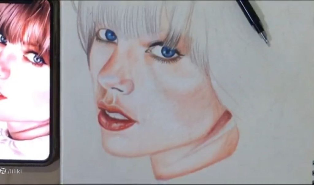 ایجاد نور و روشنسازی مرز لبها در ترسیم چهره تیلور سوئیفت