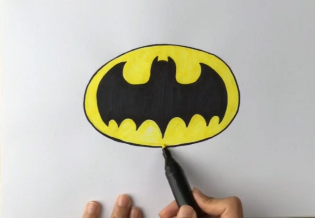 پایان نقاشی پسرانه بتمن ساده و رنگ زمینه