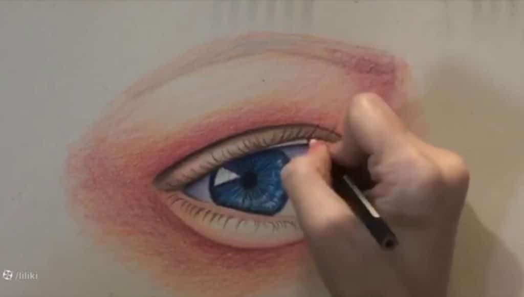 نقاشی چشم مداد رنگی