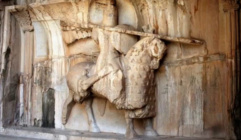 حجاری و تزئینات در تاریخ هنر ساسانیان