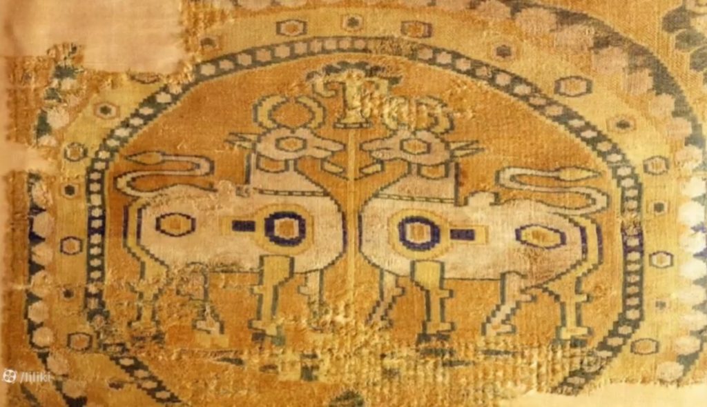 نساجی پارچه و قالی از هنر های برجسته ساسانیان