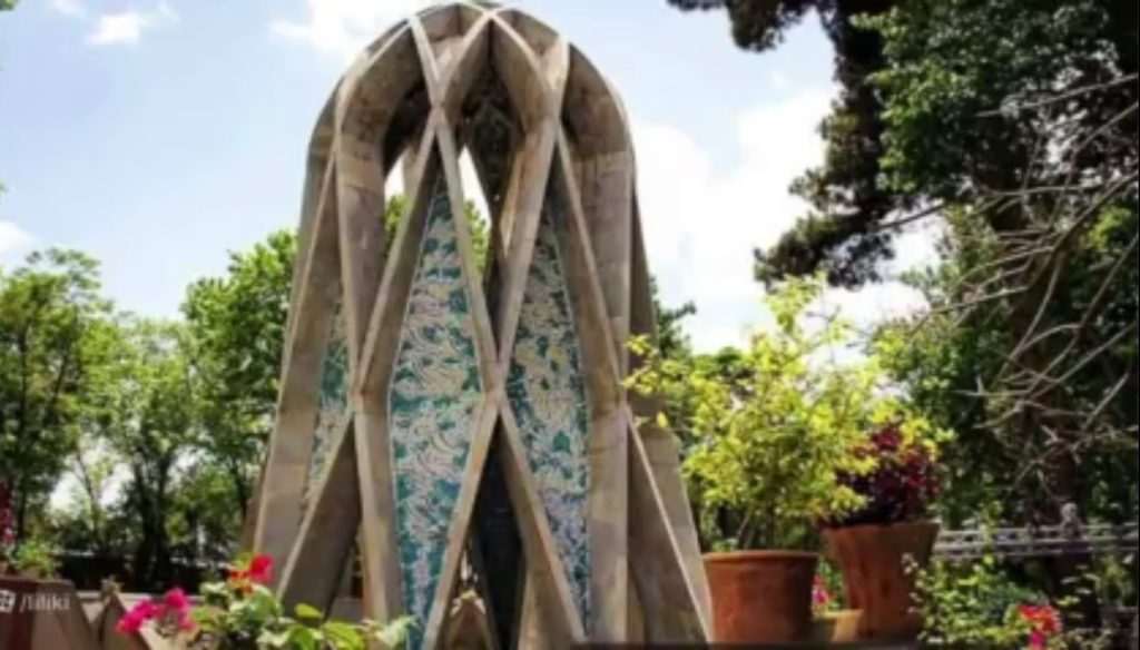 آرامگاه خیام