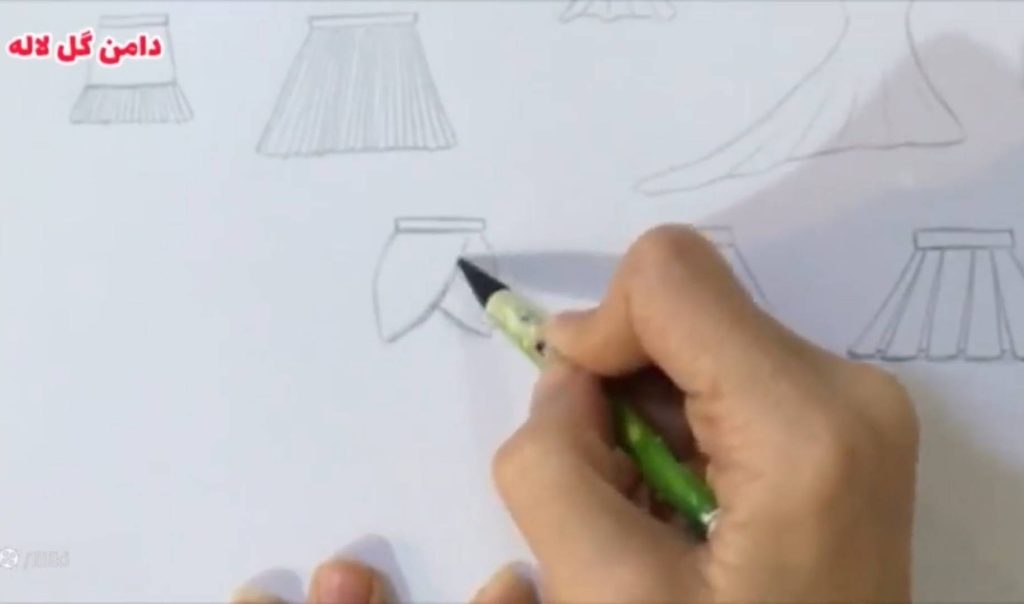 آموزش طراحی دامن گل لاله